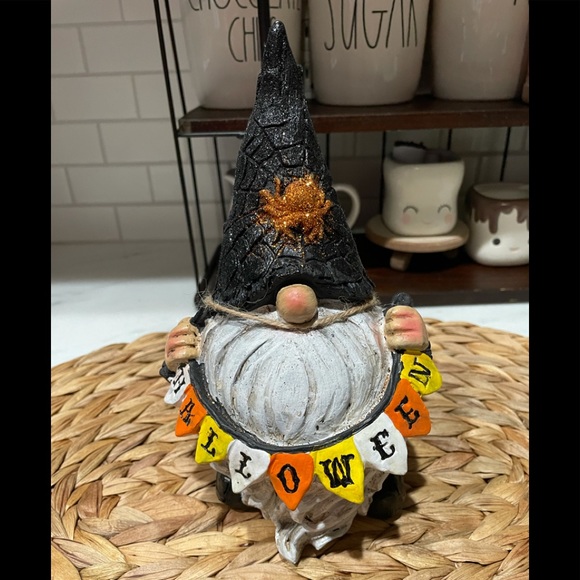 Halloween Gnome - Picture 1 of 4